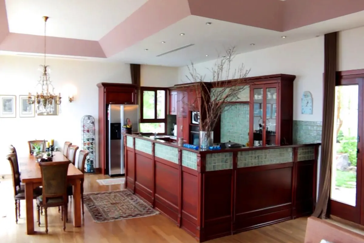 Kitchen area